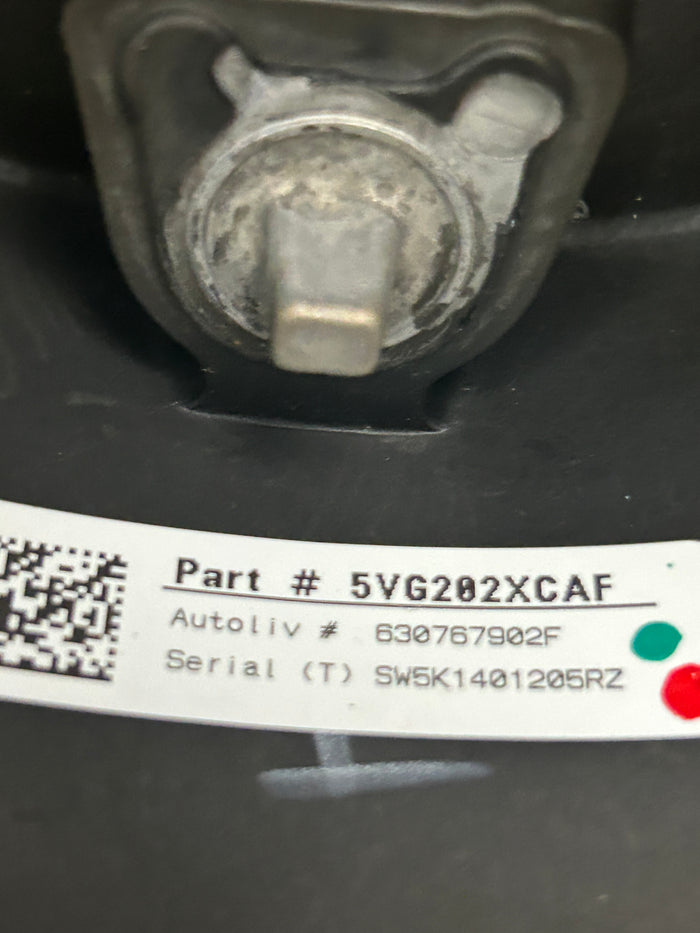 2018 - 2023 DODGE CHALLENGER STEERING WHEEL W/ SWITCH BUTTON OEM 5VG202XCAF