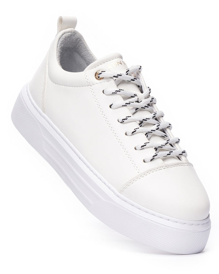 Low Top Clean White Sneakers (4)