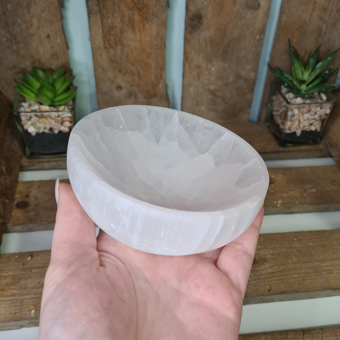 Earthstore® PHOTOS Selenite Cleansing Charging Bowl or Dish - 100mm (340g)