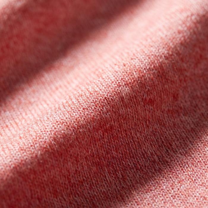 Raglan Linen Short Sleeve Crew Neck fabric detail (100% linen) — Emanuel Berg