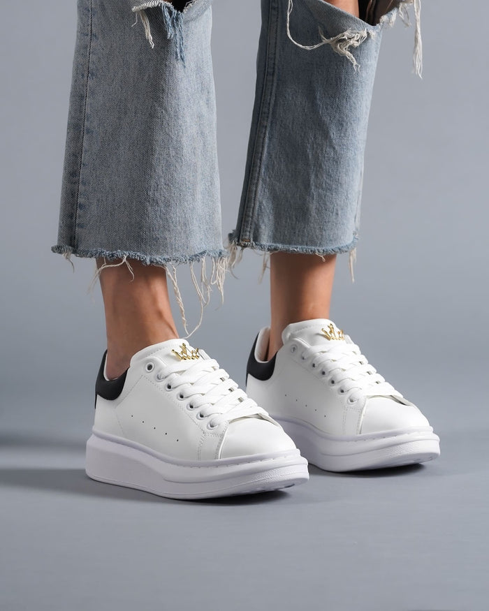 Women's Crowned Chunky Sneakers Shoes White-Black (8)