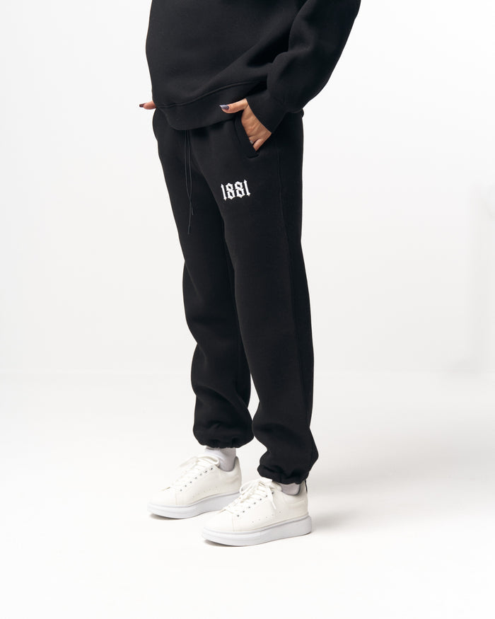 1881 3D Embroidered Oversized Designer Black Sweatshirt Tracksuit (6)