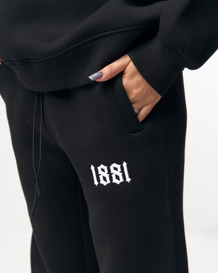 1881 3D Embroidered Oversized Designer Black Sweatshirt Tracksuit (7)