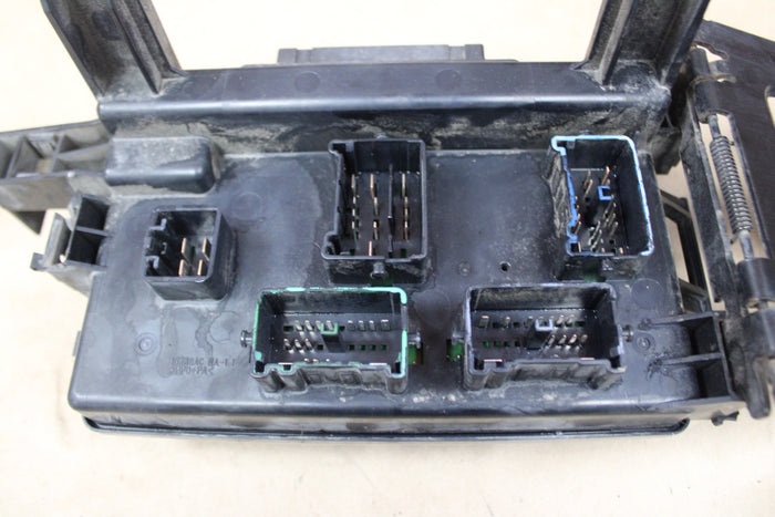 2006 Chrysler 300 Dodge Magnum Totally Integrated Power Module Fuse Box TIPM