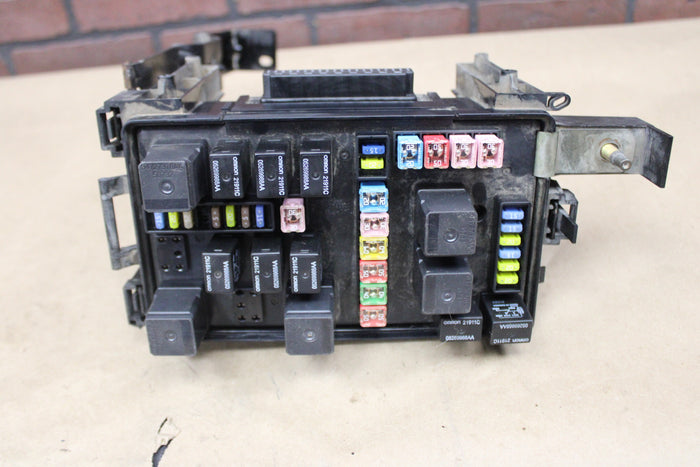 2006 Chrysler 300 Dodge Magnum Totally Integrated Power Module Fuse Box TIPM