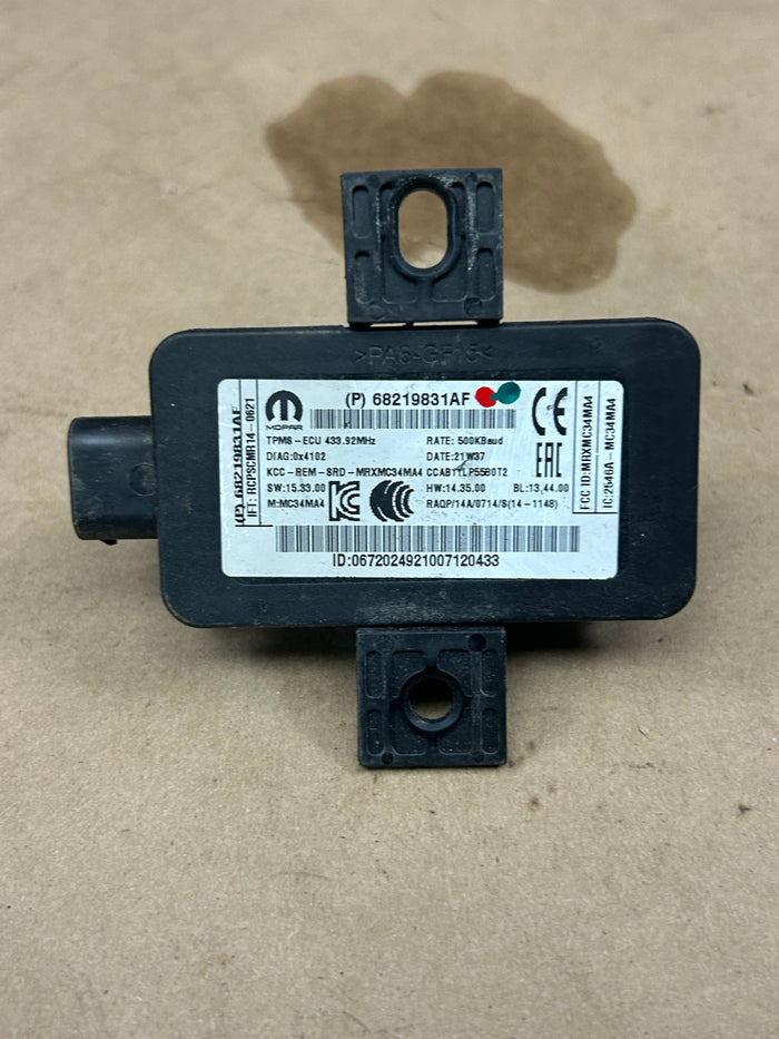 2014-2021 Jeep Dodge Chrysler Tire Pressure Monitor Module OEM USED 68219831AB