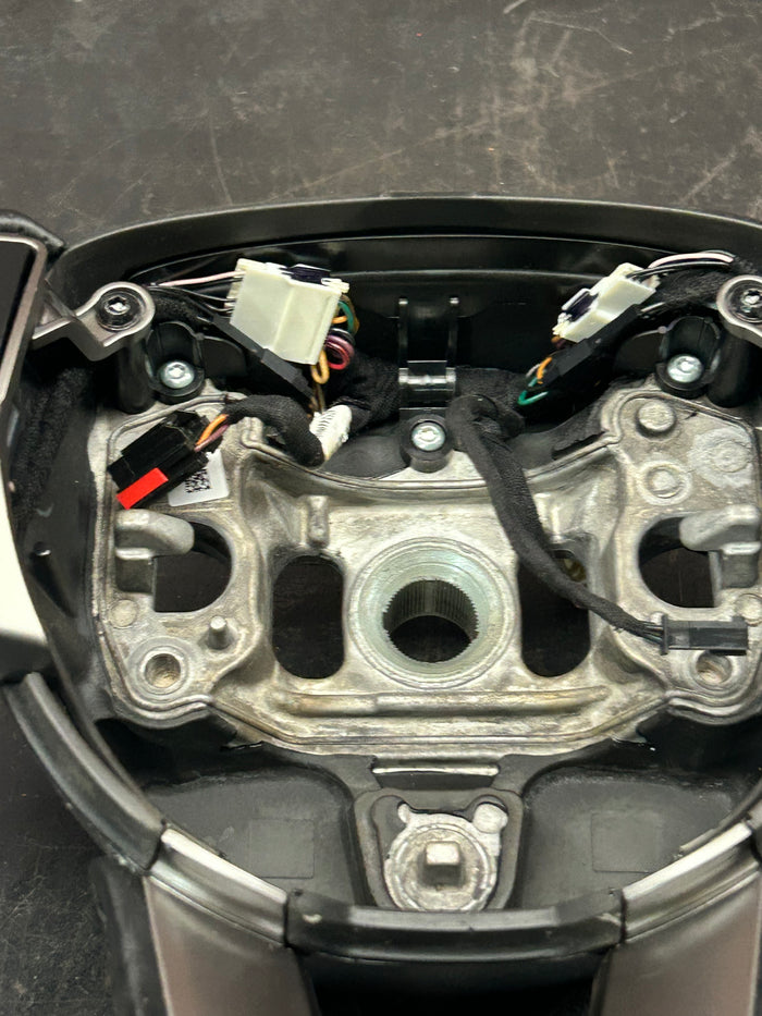 2018 - 2023 DODGE CHALLENGER STEERING WHEEL W/ SWITCH BUTTON OEM 5VG202XCAF