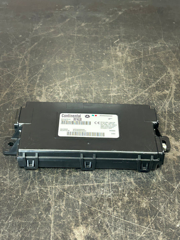 2015 CHARGER CHALLENGER 300 KEYLESS ENTRY RFHUB RECIEVER MODULE 68234229AC