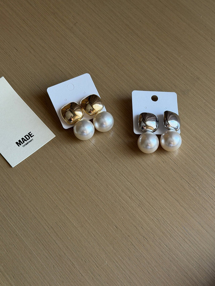 【A MA:DE】Square pearl Earring ( 2color )