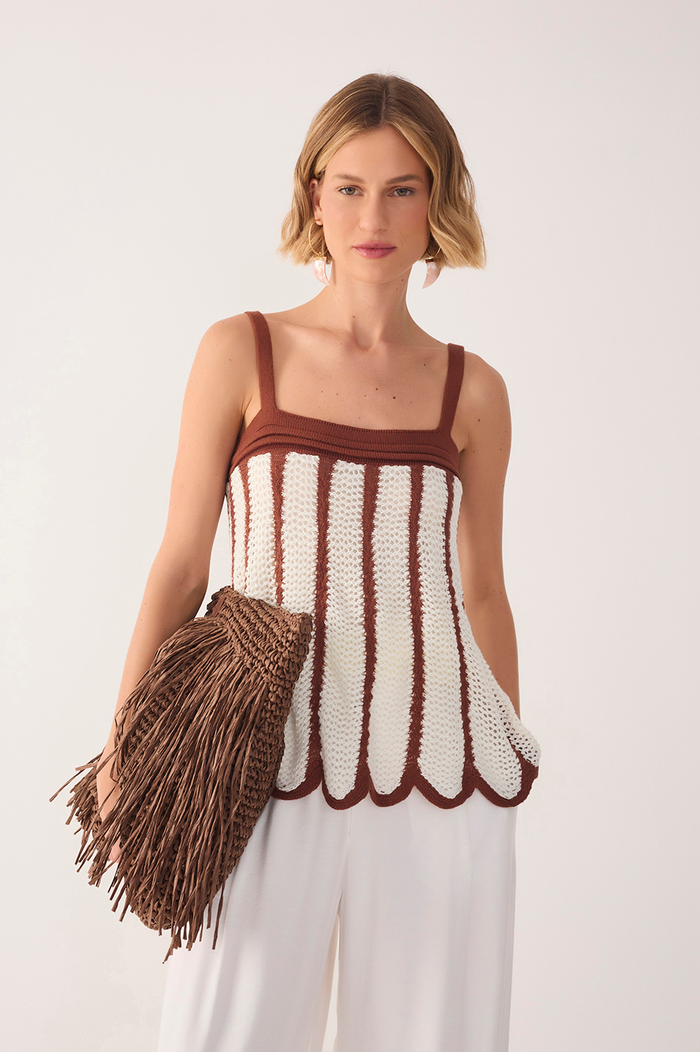 Bicolor Asymmetric Hem Tricot Blouse_2