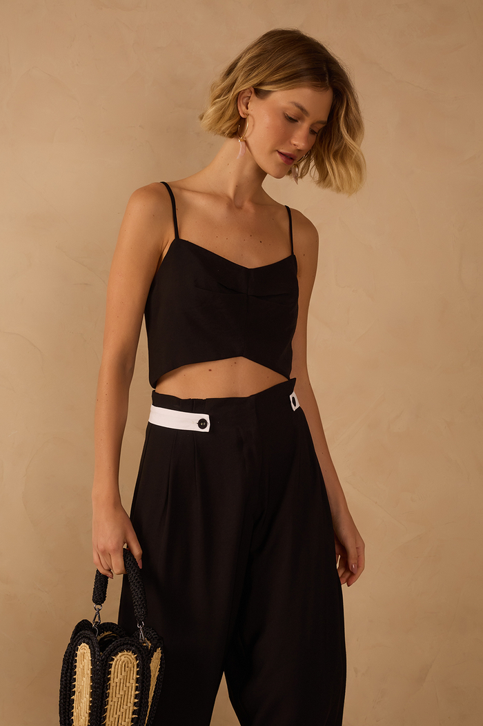 Black Pleated Metal Zip Top_1