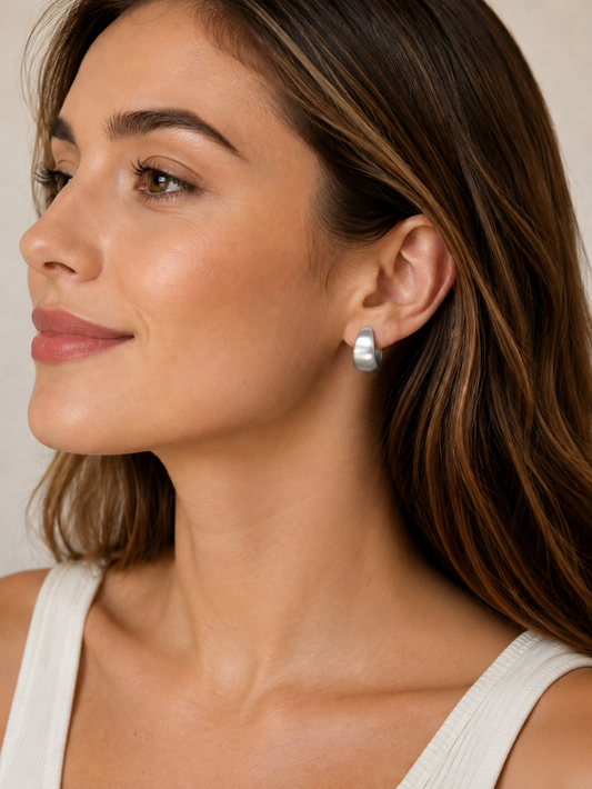 Cara Curve Earrings Silver