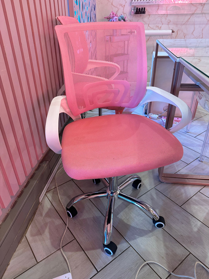 Demo nail tech chair - pink DEMO