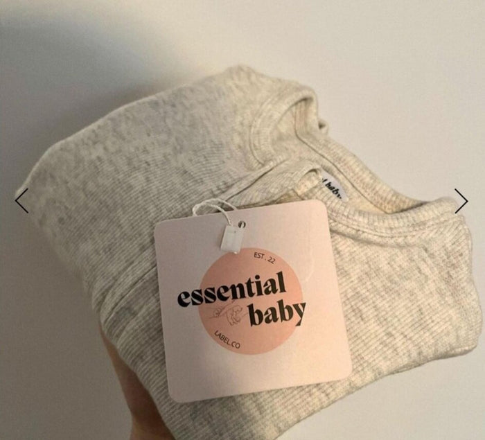 ESSENTIAL BABY - Label Cloud Onesie