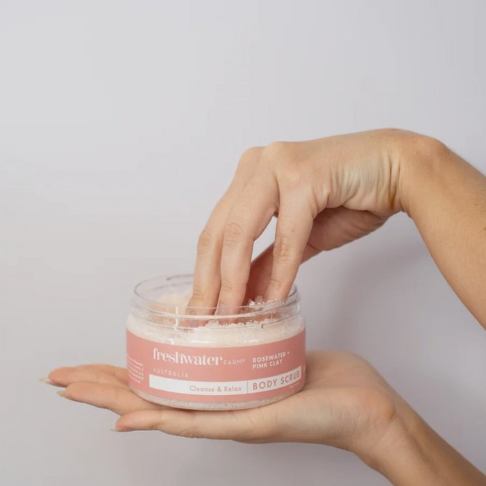 FRESHWATER FARM - Body Scrub Cleansing Rosewater + Pink Clay 200g