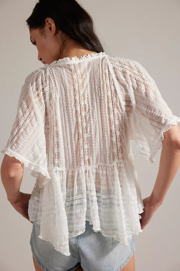 In Your Dreams Lace Top - Clean Ivory