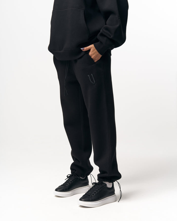Insignio 3D Embroidered Designer Oversized Black Hoodie Jogger Set (6)