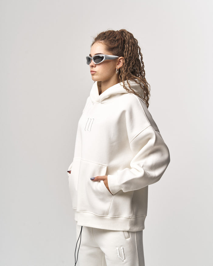 Insignio 3D Embroidered Designer Oversized White Hoodie Jogger Set (4)