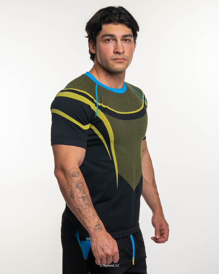 INVINCIBLE® Super Suit™ Compression Short Sleeve