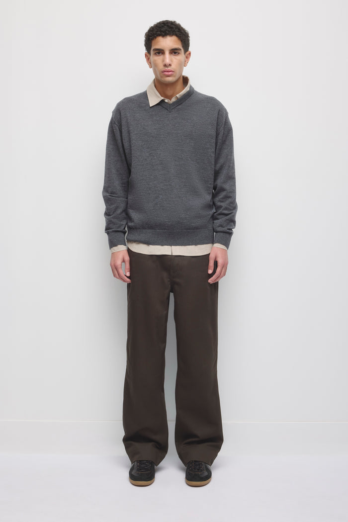 Model is 6’2” and is wearing a size 32.