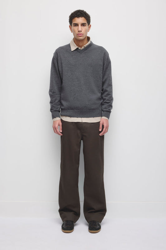 Model is 6’2” and is wearing a size 32.