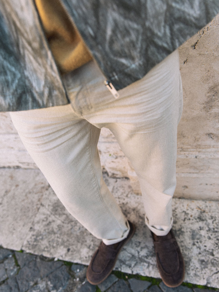 Modelshot / Ecru / Detail