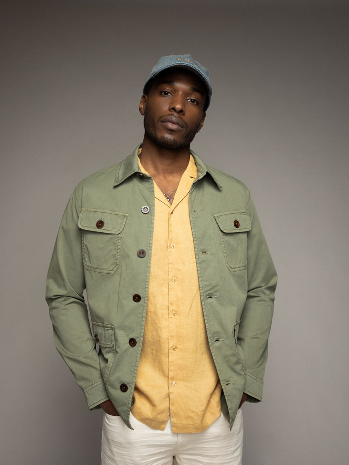 Modelshot / Olive Green / Detail