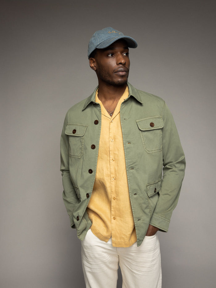 Modelshot / Olive Green / Detail