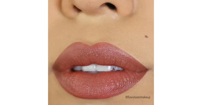 MOIRA Signature Lipstick - Natural Look