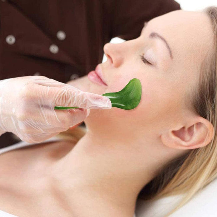 Natural Jade Roller And Gua Sha Set For Facial Depuffing And Sculpting