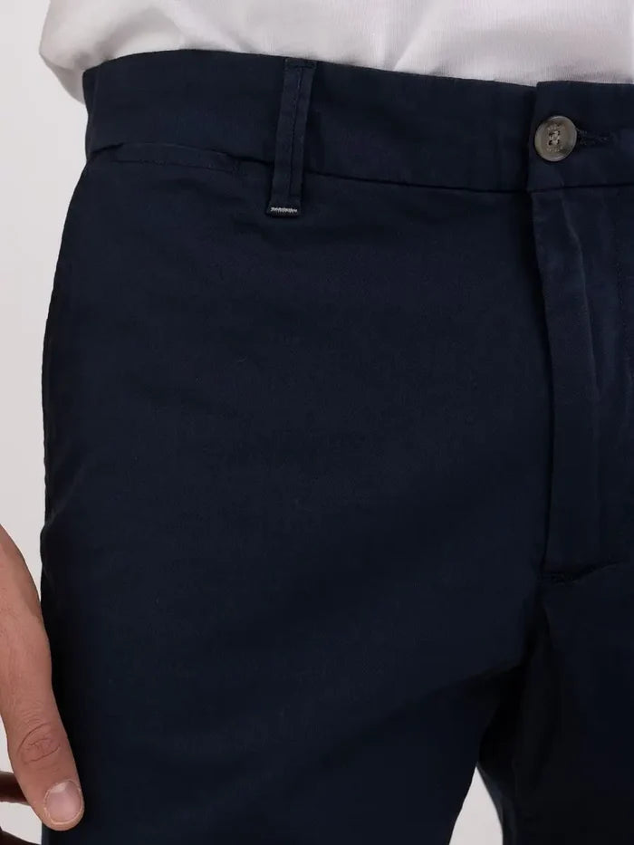 PÁNSKÉ REPLAY CHINO KRAŤASY Z ELASTICKÉHO GABARDÉNU