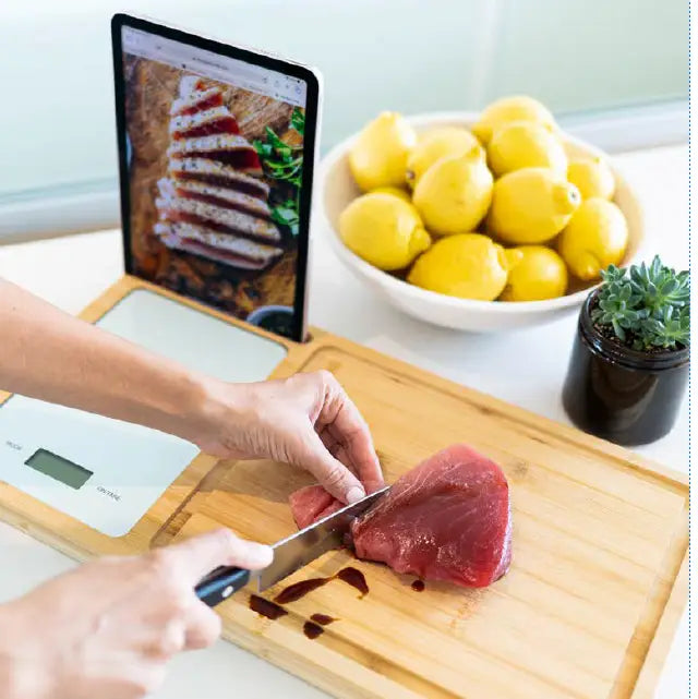 PREP-TECH Bamboo Cutting Board With Kitchen Scale