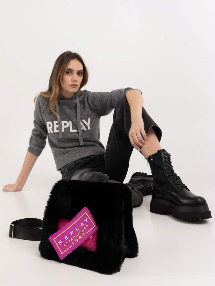 REPLAY ZKRÁCENÝ SVETR S KAPUCÍ