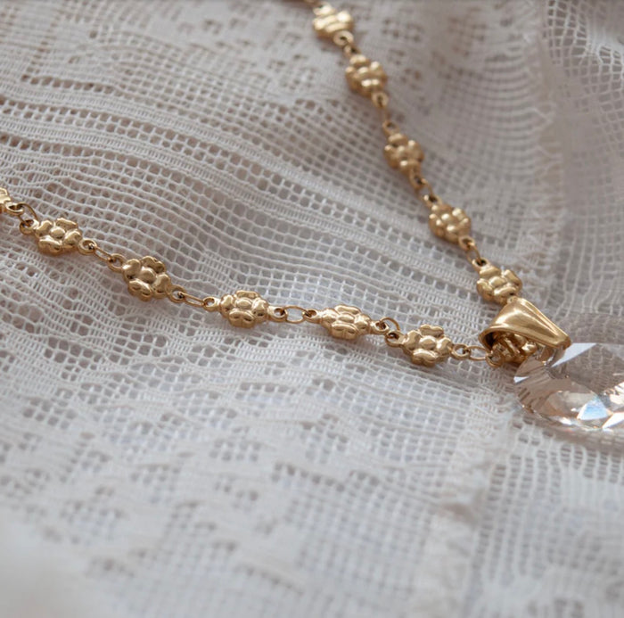 Sacré Cœur Necklace - Hen and Bear