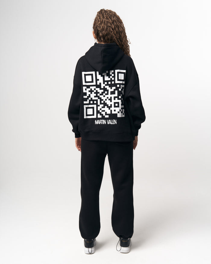 Sigilio QR Printed Oversized Black Hoodie Jogger Set (3)