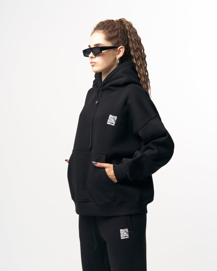 Sigilio QR Printed Oversized Black Hoodie Jogger Set (5)