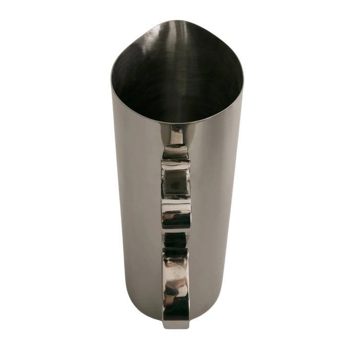 Squiggle Pitcher