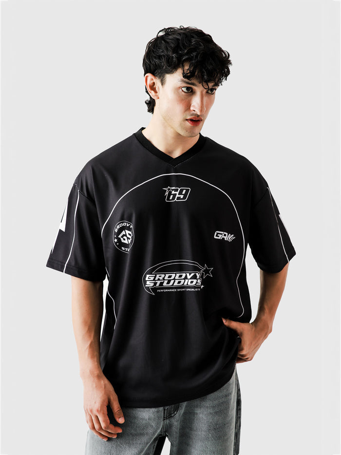 69 Baller Jersey couple lifestyle shot black mesh streetwear Pakistan – GROOVY