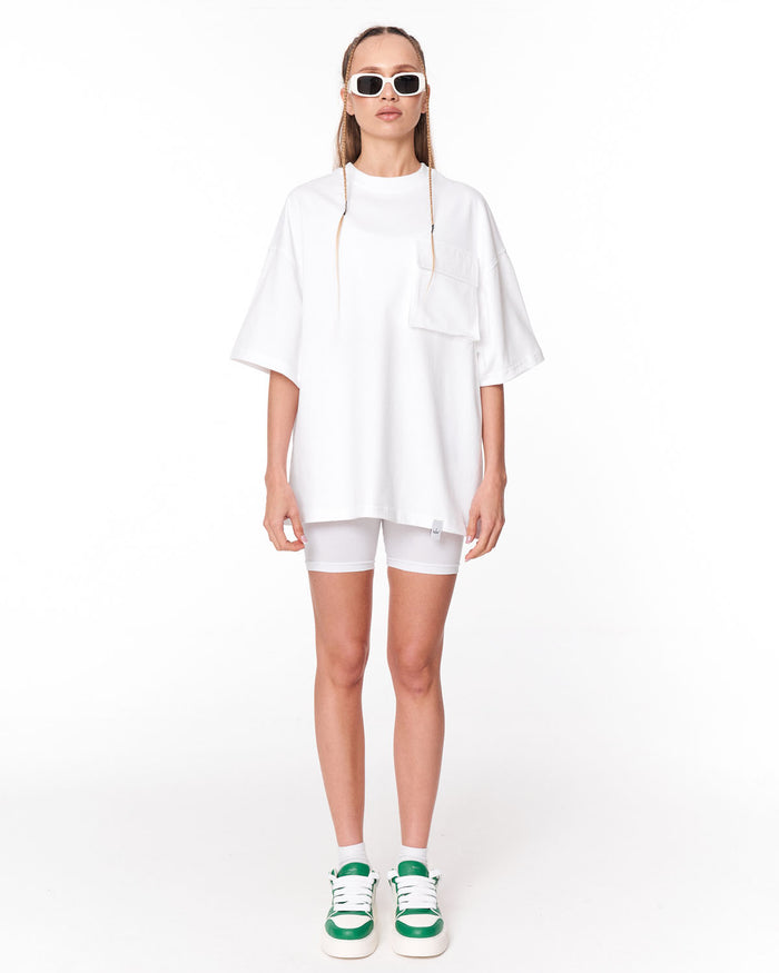 Utility Pocket White Oversized T-Shirt for streetwear outfits