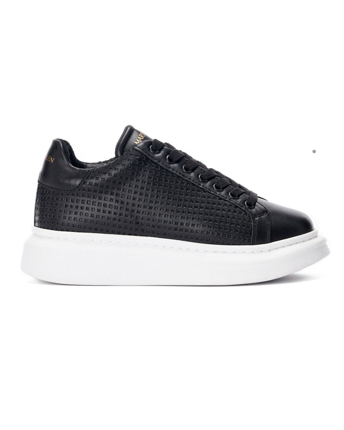 Woman Mega Side-Mesh Sneakers in Black-White