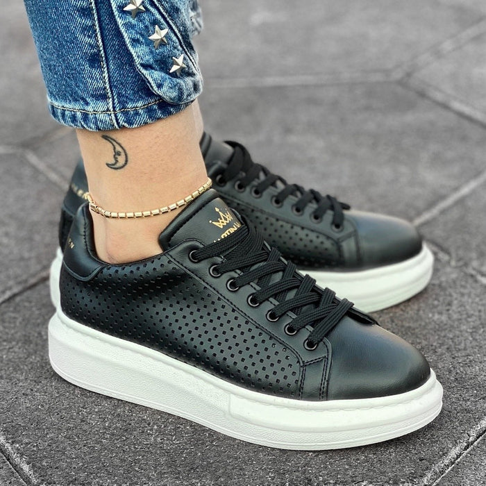 Woman Mega Side-Mesh Sneakers in Black-White (5)