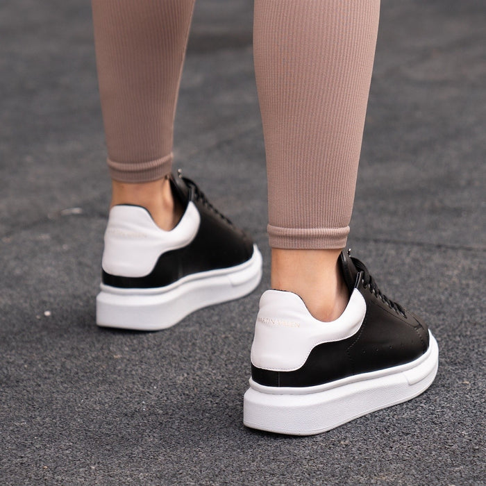 Women’s Chunky Sneakers with Crown in Black and White (8)