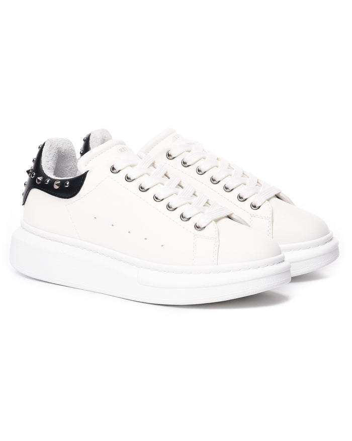 Women's Hype Sole Thorn Sneakers In White (2)