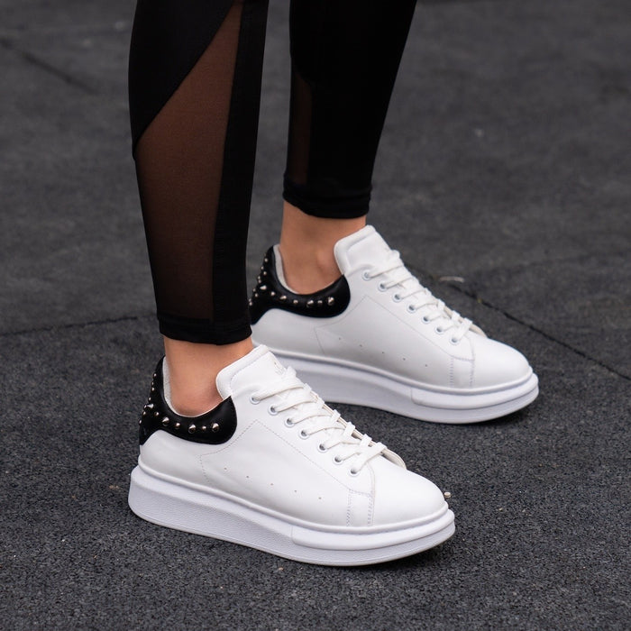 Women's Hype Sole Thorn Sneakers In White (4)