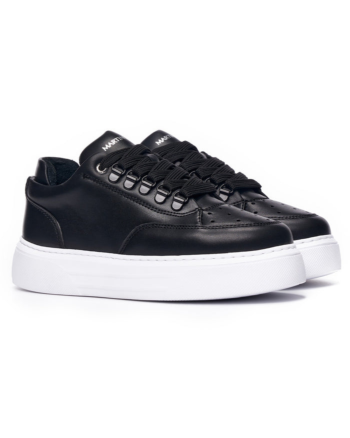 Women's Low Top Sneakers Shoes Black (2)