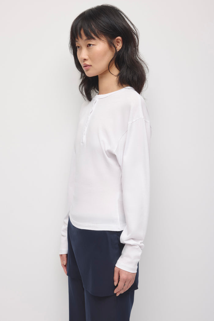 Women's Shaped Henley Longsleeve in White