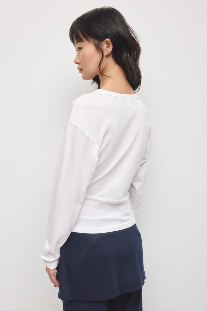 Women's Shaped Henley Longsleeve in White